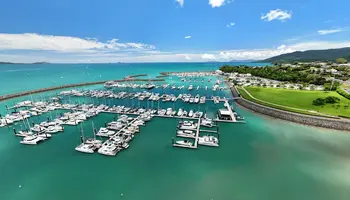 Bus nach Airlie Beach