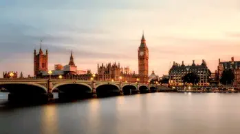Looking for a coach to London? Book your ticket now
