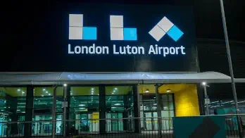 Luton Airport (LTN) bus | Compare all airport transfers